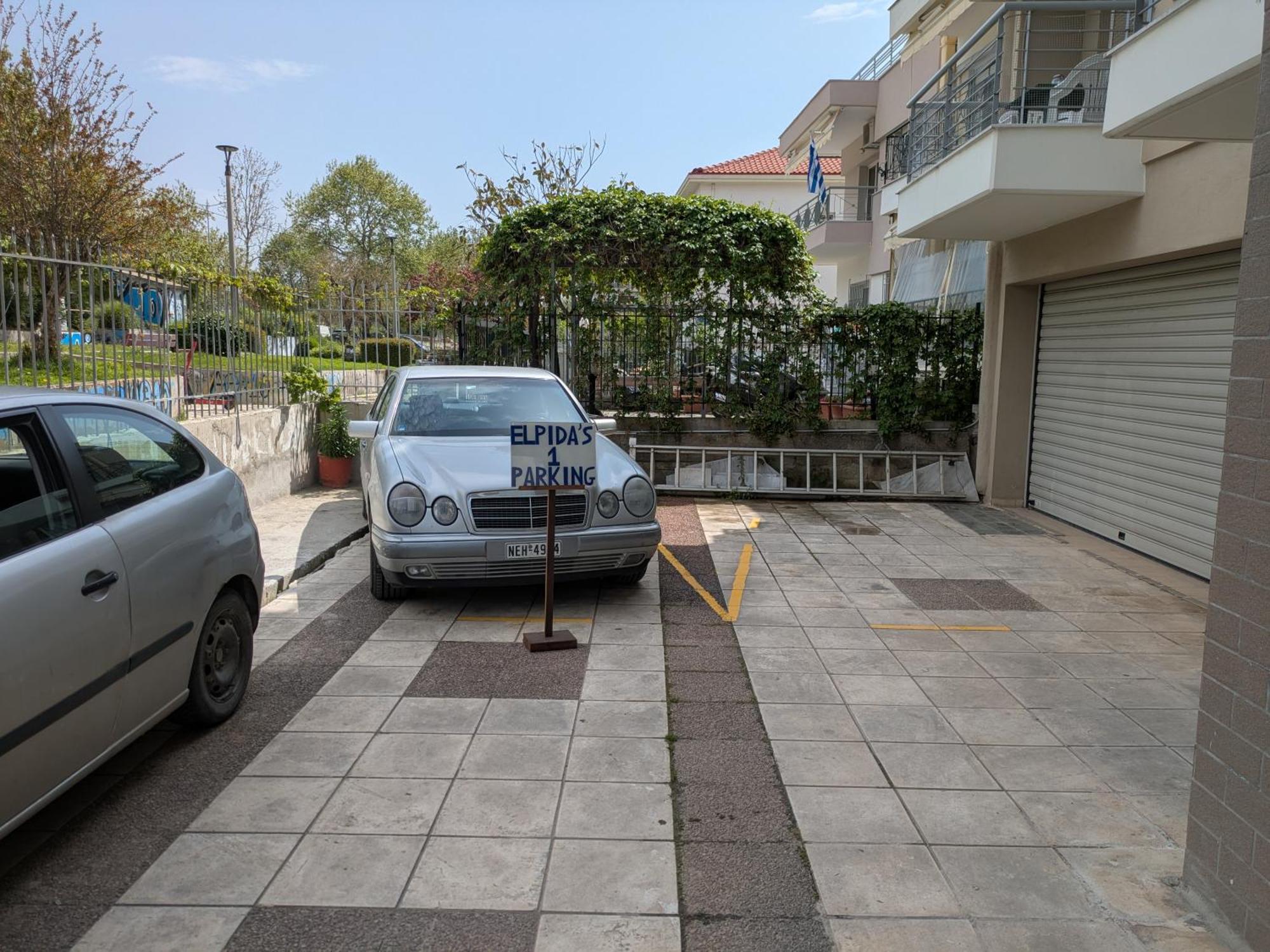 Elpida'S Houses 1 Private Parking Thessaloníki Ngoại thất bức ảnh